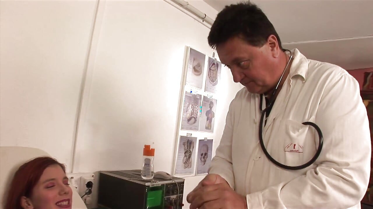 गर्भवती पत्नी बनाम राक्षसी लंड चूत में वीर्य