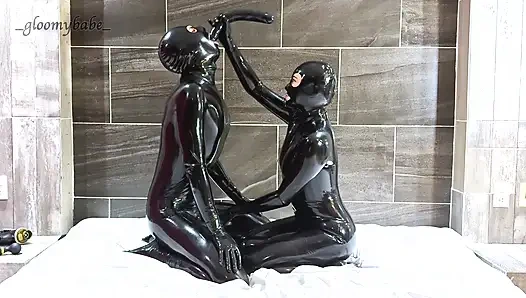 Double dildo fun, Trailer - Gloomy Babe