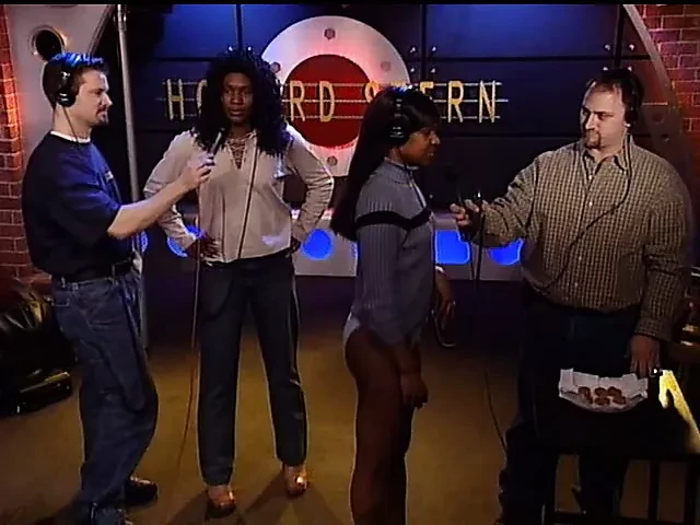 Faye eats chicken nugget from her sisters ass, Howard Stern