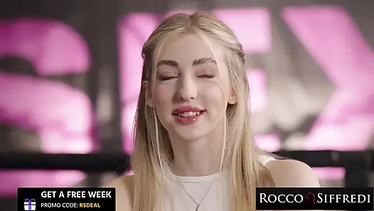 ROCCO SIFFREDI - сладкую Lina жестко трахает самый большой член, который она когда-либо принимала