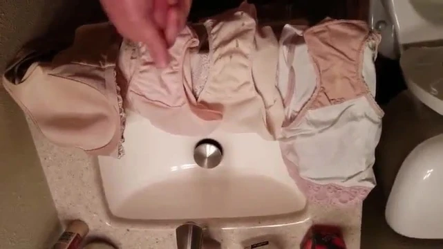 Playing with mother in laws private things and cumming on th
