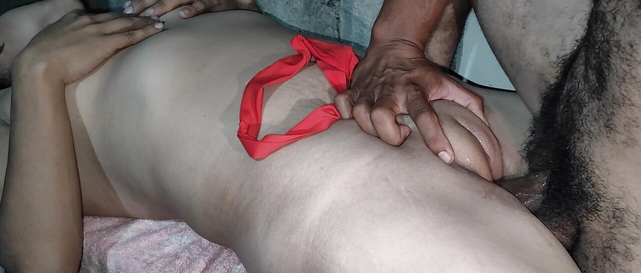 Cum dentro de Virgen! Romper mi coño apretado de hermanastra Tamil India de x video