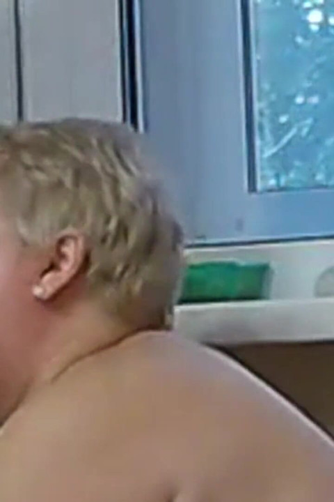 מציצה, גמירה, פה מקרוב #3