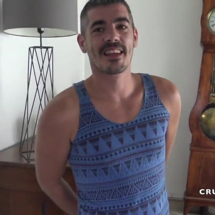 seyx Diimitri被好奇的男孩dad城堡生性交