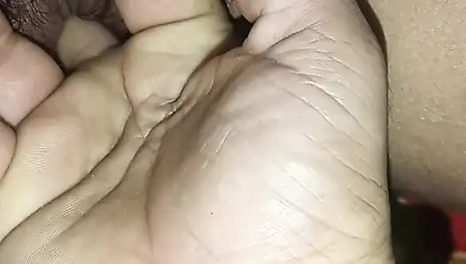 Desi pooja bhabhi hat ihre muschi massiert