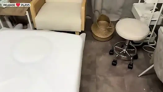 Kejutan Pertemuan Di Gym, Kunjungan Wanita Yang Sudah Menikah Berubah Jadi Godaan Berbahaya Di Gym