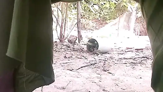 Kobita Bhabi очень сексуальна. Показываю киску сбоку.