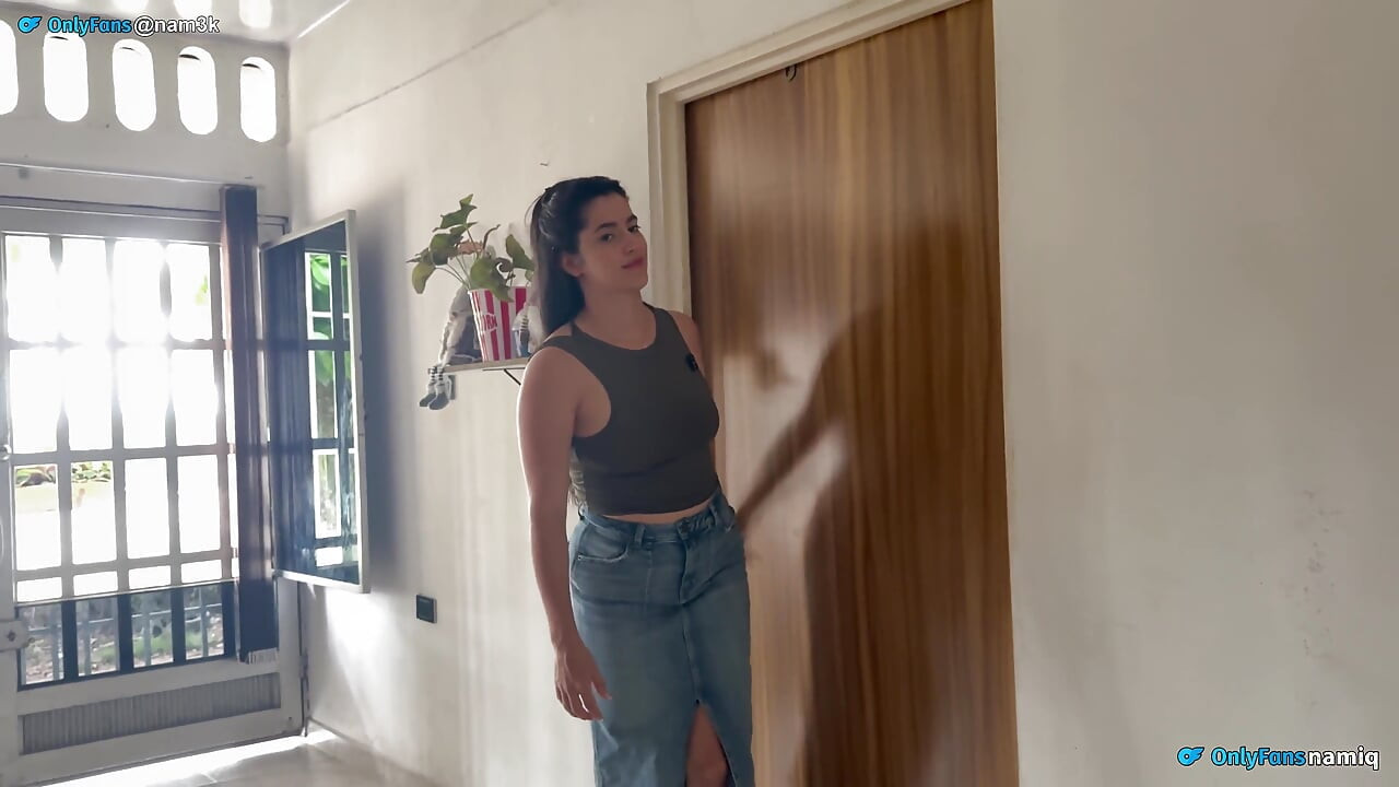 I Fuck My Real Stepsister, I Give Her a Little Gift.
