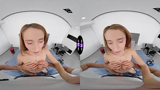 İri göğüslü Lucianna Luci erotik fantezilerini sert bir şekilde gerçekleştiriyor - tmwvrnet