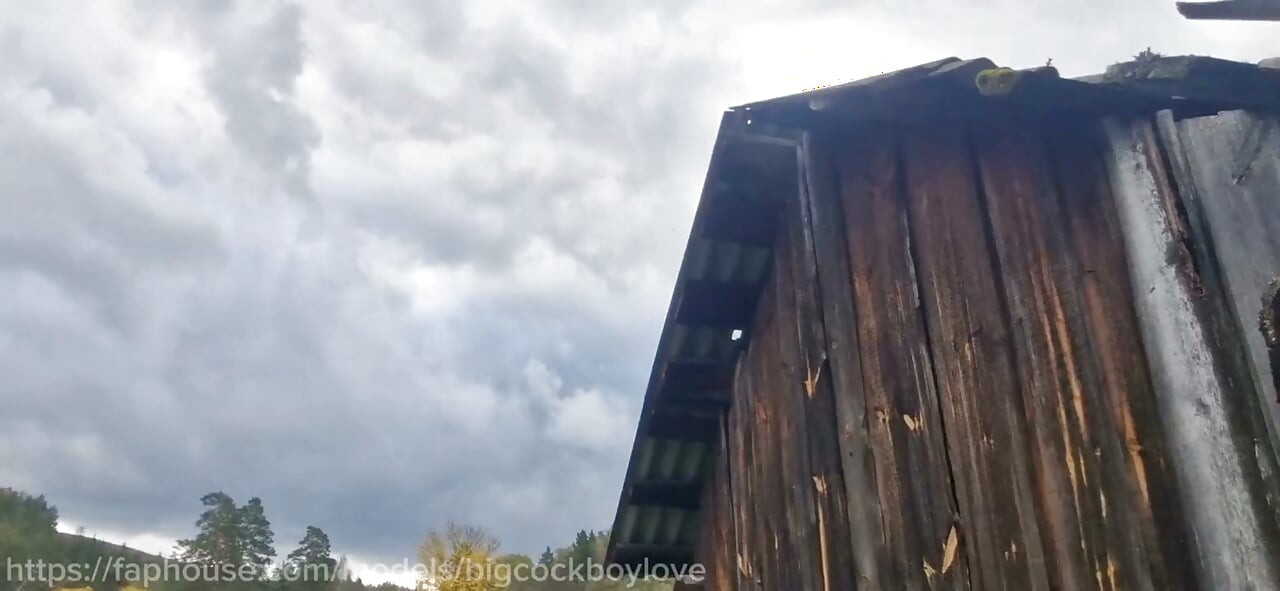 A Big-cocked Country Virgin Tasted a Stranger's Cum-covered Cock.