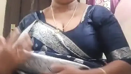 Tantemu sendiri, bersinar dengan kain sari