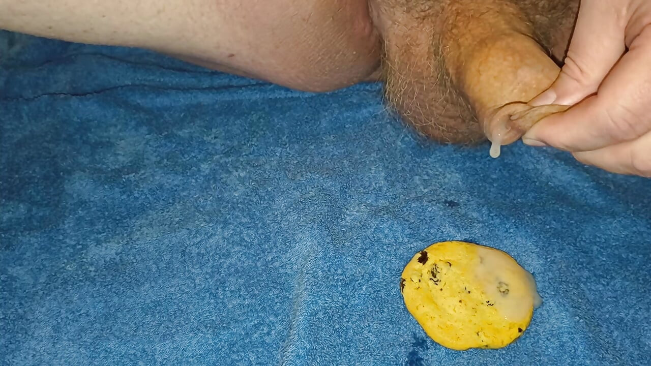 Cookie Cum Shot
