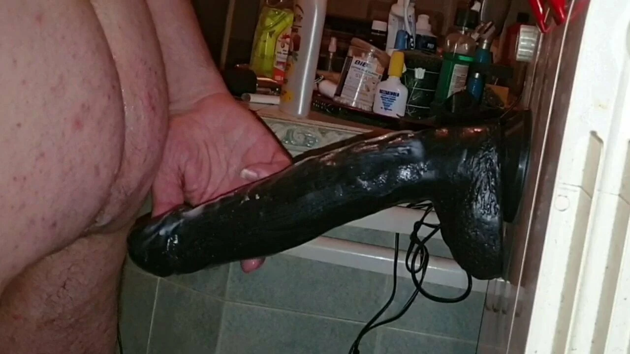 A  25 cm. Dildo that penetrates my whole ass