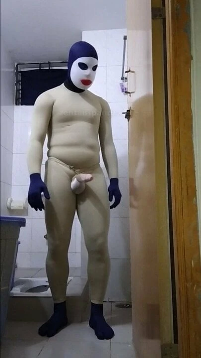 Zentai penis förhud bad slav