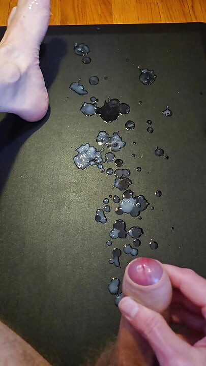 Soft to hard quick huge cum on standing mat, floor, and feet from slowly stroking