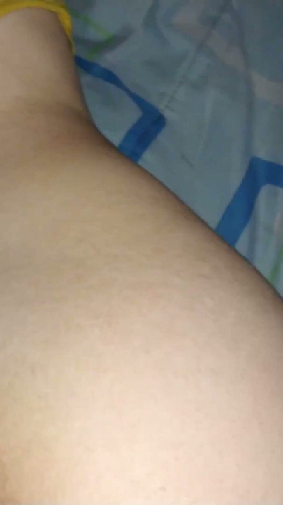 He secretly fucks his stepsister. He gets into her bed and fucks her while he records her | Clip 1