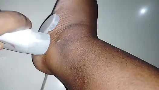 Cute hottie 18+ presents her beautiful clean feet for your enjoyment in exchange for all your financial assets.