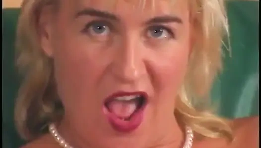 Picked up mature blonde masturbating and sucking cock