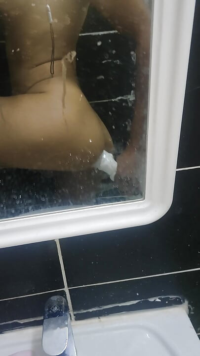 30cm long dildo in my ass🍆