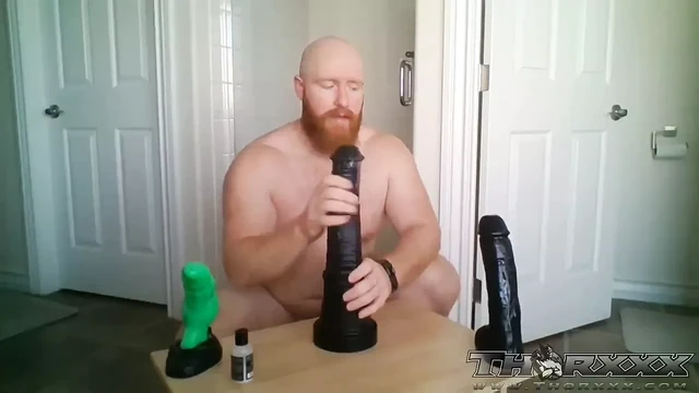 White man loves big dildos