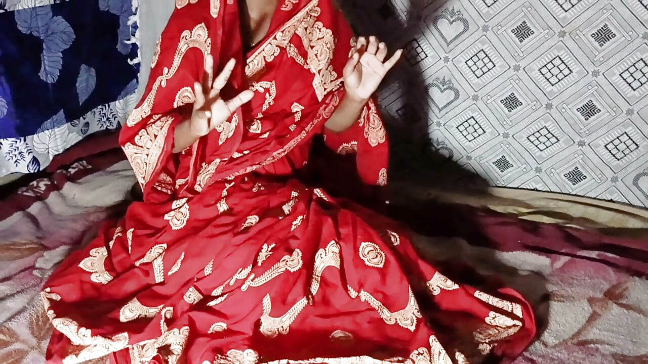 Viral sexy video of a Bangladeshi man with his elder brother's mother-in-law.