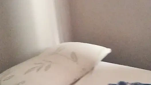 Mein Schlafzimmer ist kein BNB, aber Sie wissen, dass ich ein guter Gastgeber bin, wenn ich Gäste habe, wenn ich Leute eingeladen habe und einen guten heißen ehemann