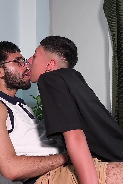 Sexy Twink Jacobo Torres Sucking Hot Daddy Camilo Brown's Big Uncut Cock