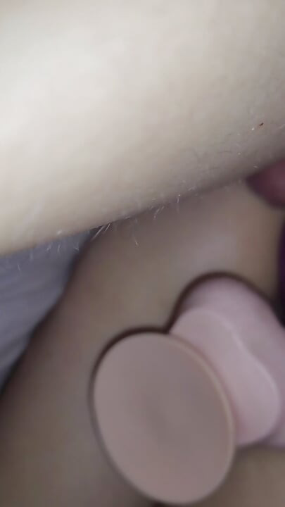 Uwielbiam wibratory, moja cipka dwa wibratory i dildo