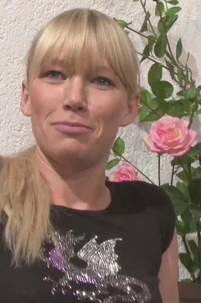 Hey Blondi, do you like hot photos and more?