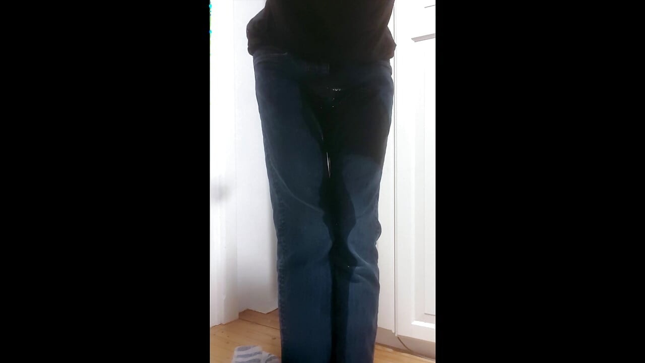Kencing Seluar jeans saya lagi