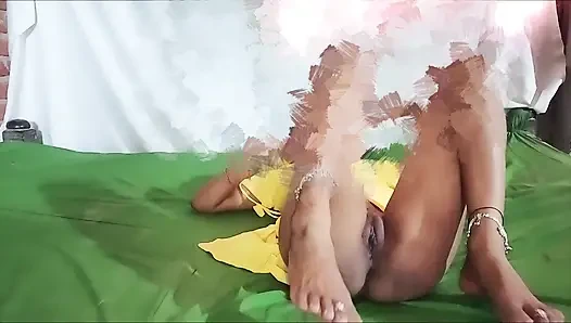 My deshi 18 year old virgin girlfriend first time hard fucked in girlfriend house
