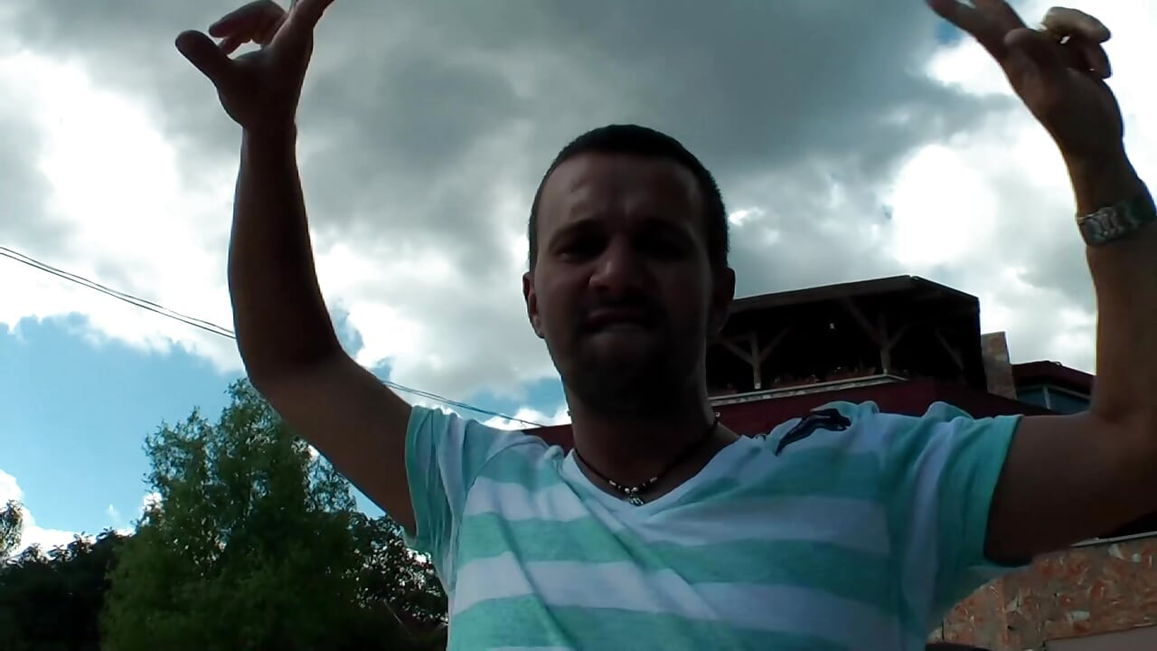 Açık Havada Sarışın Çifte Penetrasyon Havuz Başı Tutkusu