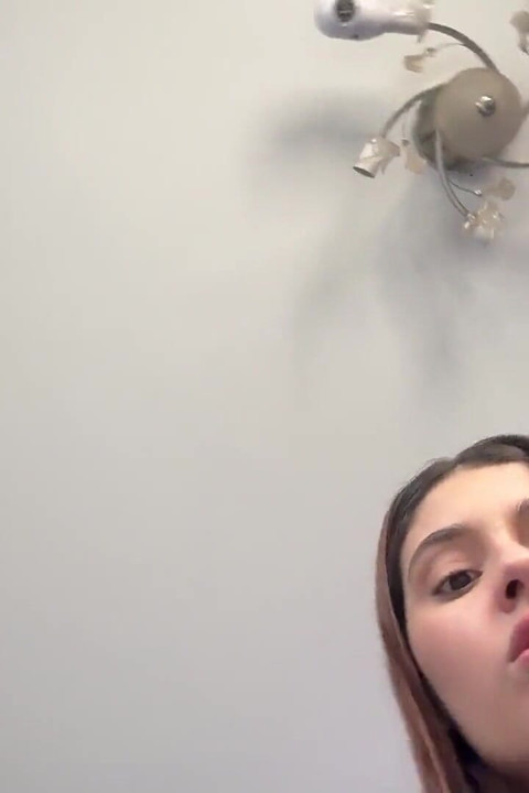 Giantess Worship Mini Useless
