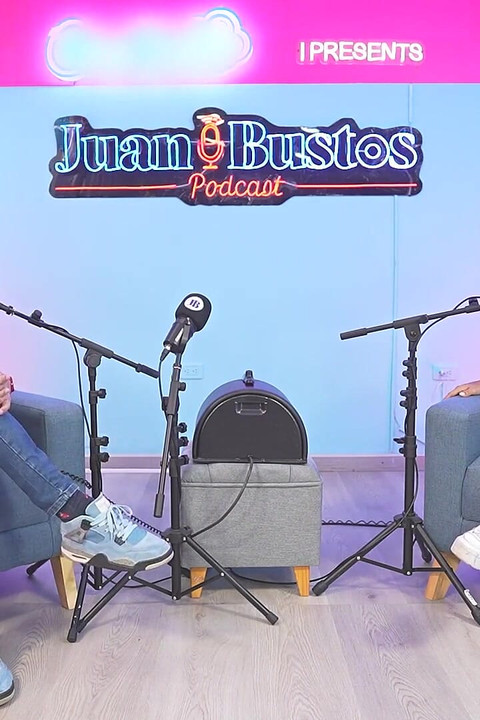 Camilahenao, a Hot College Girl, Has an Extreme Orgasm After Receiving All the Cum in Her Mouth!