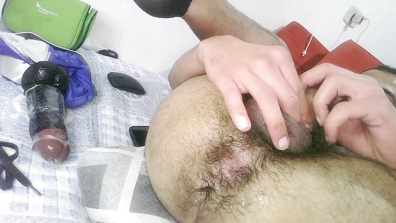 Duga igra guzicama s mojim ogromnim crnim dildom