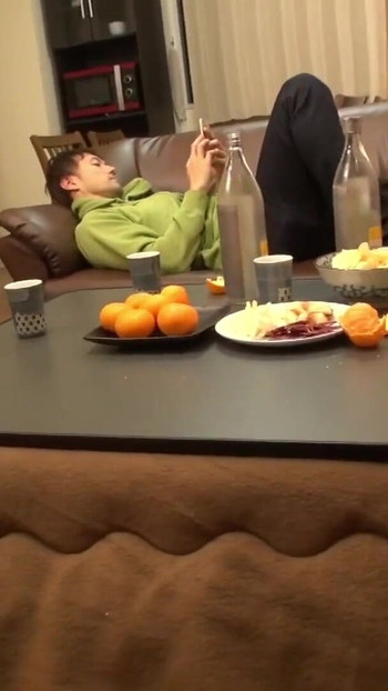 A new discovery that you can see as much of their underwear as you like while they're in the kotatsu! 2 | Clip 2