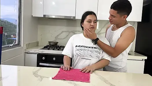 Ich nehme die Wut aus meiner latina-BBW mit einer gefickten kraft, nachdem ich ihr bei der Pflege nicht geholfen habe. Selbstgedrehter sex mit duo