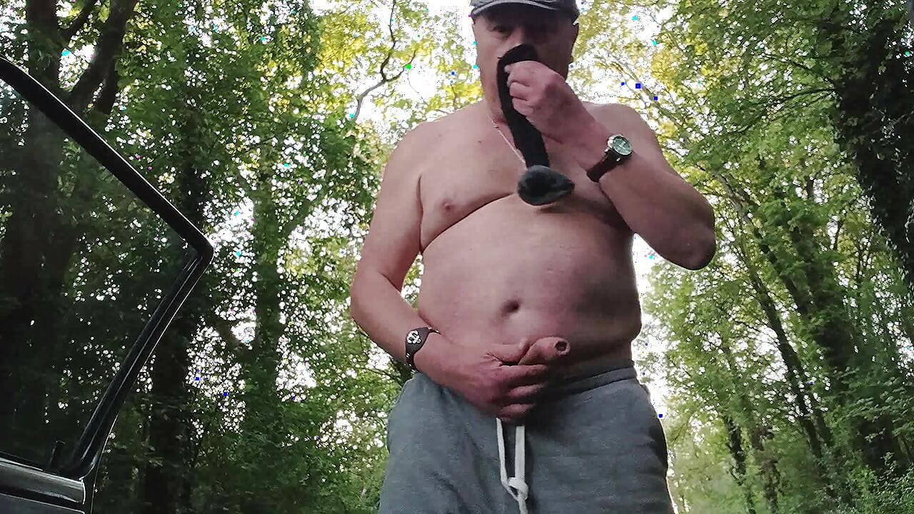 Master Pig Pascal Jerf off Out in the Countryside