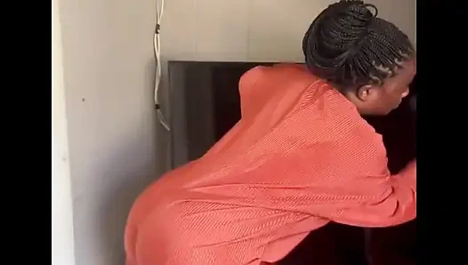 Büyük götlü teyzemi temizliyor