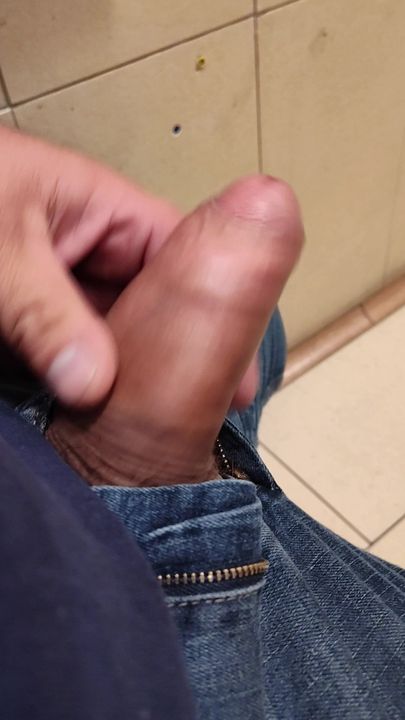 Jacking off pissing cumming