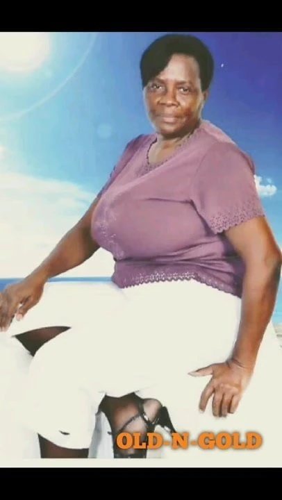 I LOVE BLACK SEXY GRANDMOTHERS, OLD-N-GOLD