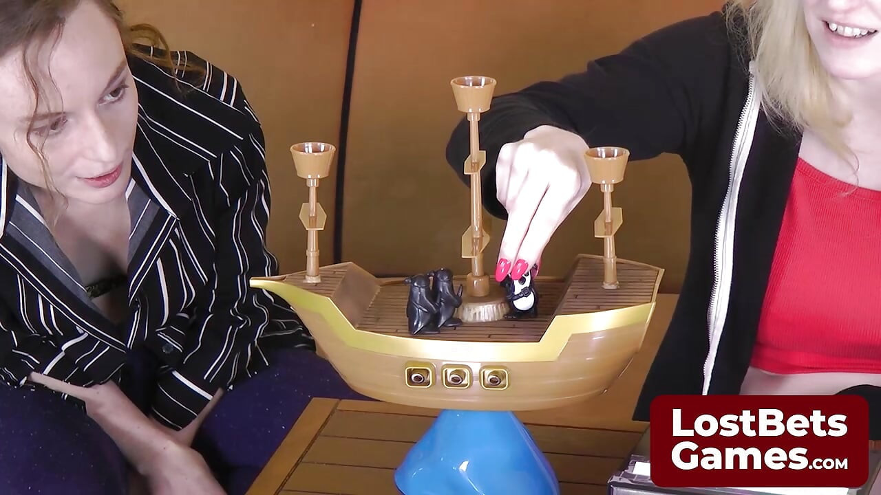 Η εμπειρία παιχνιδιού Strip Pirate Penguins δεν είναι καθόλου δυσάρεστη