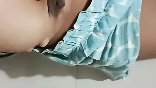 desi girl first time showing her tight pussy