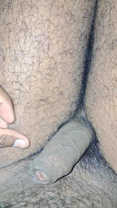 ใช้มือเป็นเรื่องปกติอย่างสมบูรณ์ มันสามารถช่วยให้คุณสํารวจร่างกายของคุณและเรียนรู้สิ่งที่รู้สึกดีกับคุณ sx