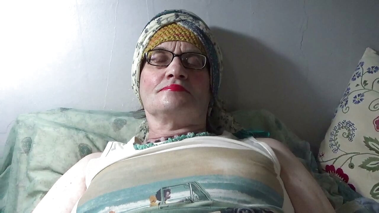 Chubby ladyboy Serge Ave-Lusin. 2026jc