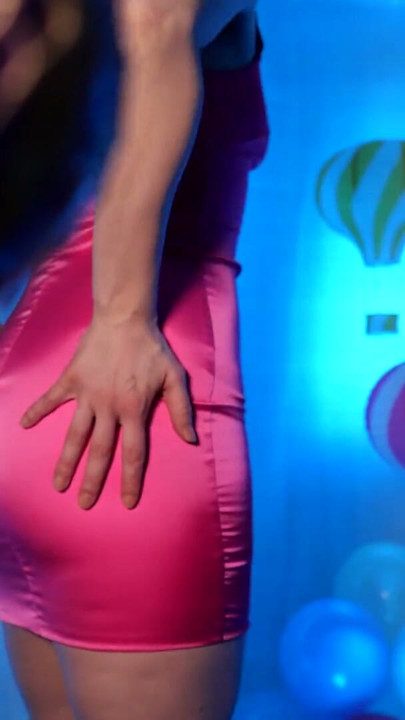 Giant ASS storms hot air balloon festival - Giantess Countdown | Clip 1