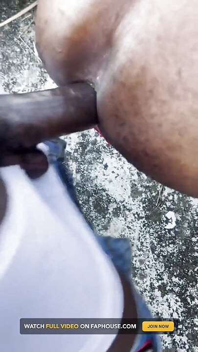 Anh chàng nghiệp dư thẳng thắn thử một cái gì đó phi thường