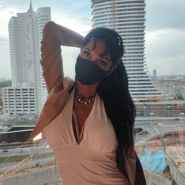 An exclusive hotel. I dress elegantly with tight wise dress... haha still. 🫵🏼🥒💧💧💧🤤😁🥰