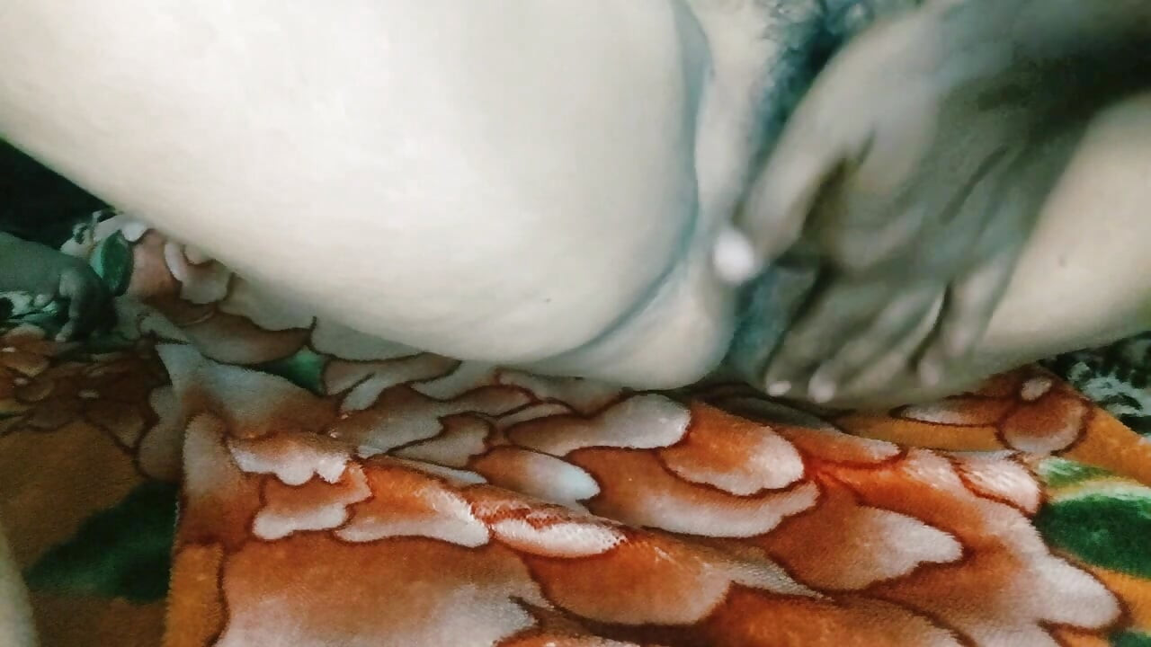 BHABI fucked by devar in night while pati was in night shift