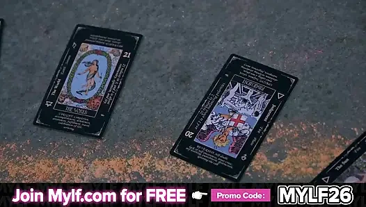 Katrina Colt sana büyü yapacak: ekim orta yaşlı seksi kadın